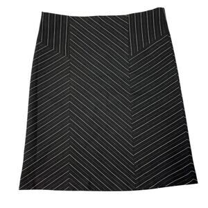 Forever 21 Black A-Line Knee-Length Skirt professional corporate workwear
